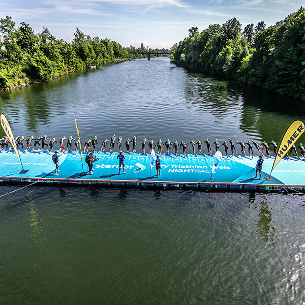 Massenstart beim starlim City Triathlon Austria Wels