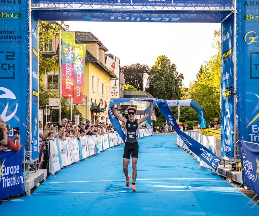 Zieleinlauf beim starlim City Triathlon Austria in Wels