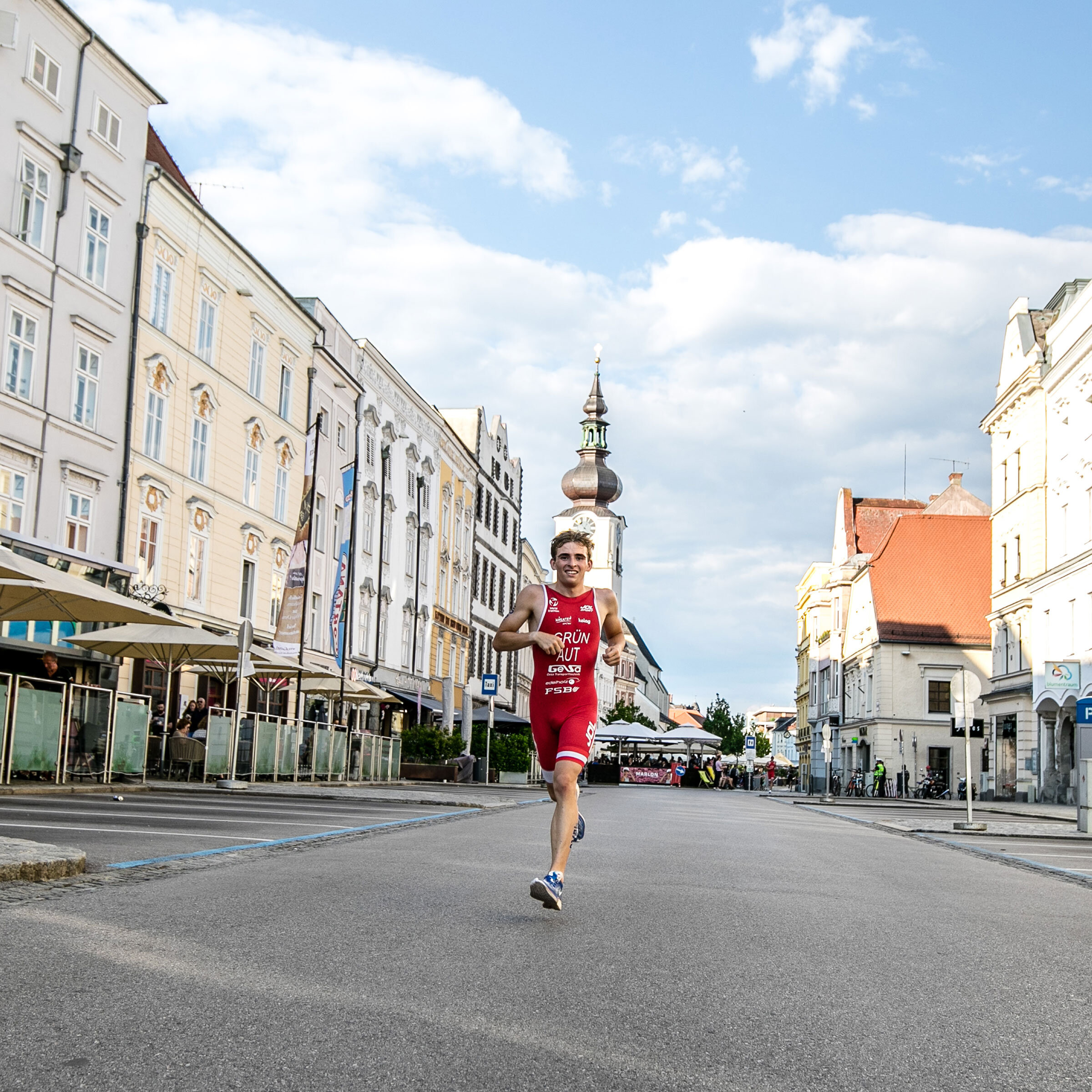 Triathlet am Stadtplatz